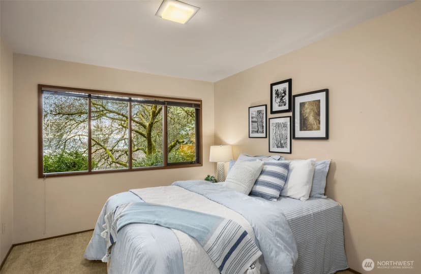 Property photo for 8440 W Mercer Way, Mercer Island photo 30