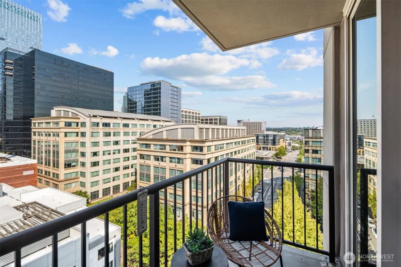 Property photo for 177 107th Avenue Ne #1702, Bellevue photo 24