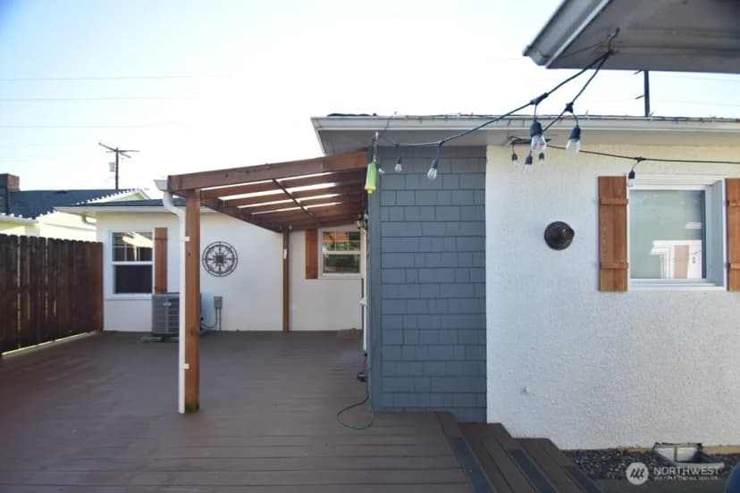 Property photo for 701 E Grover Street, Lynden photo 20