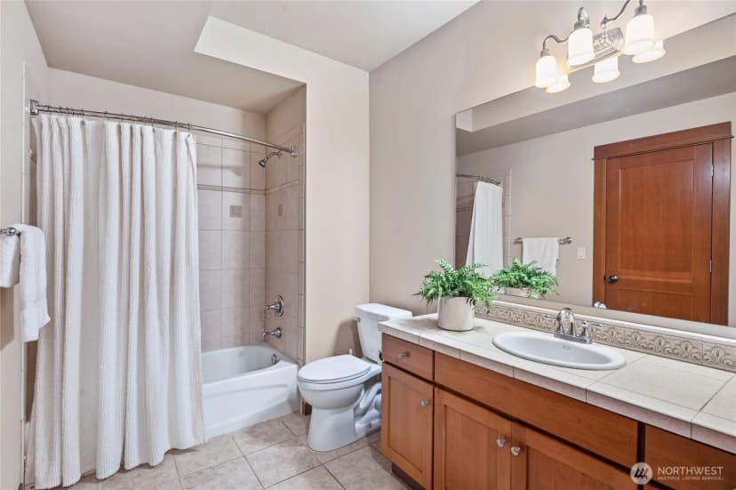Property photo for 24502 Ne 27th Place, Sammamish photo 33
