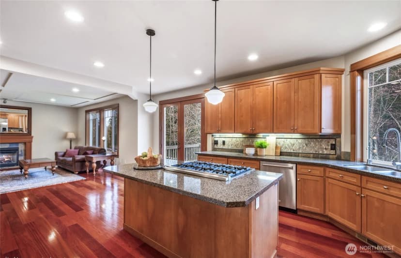 Property photo for 24502 Ne 27th Place, Sammamish photo 11