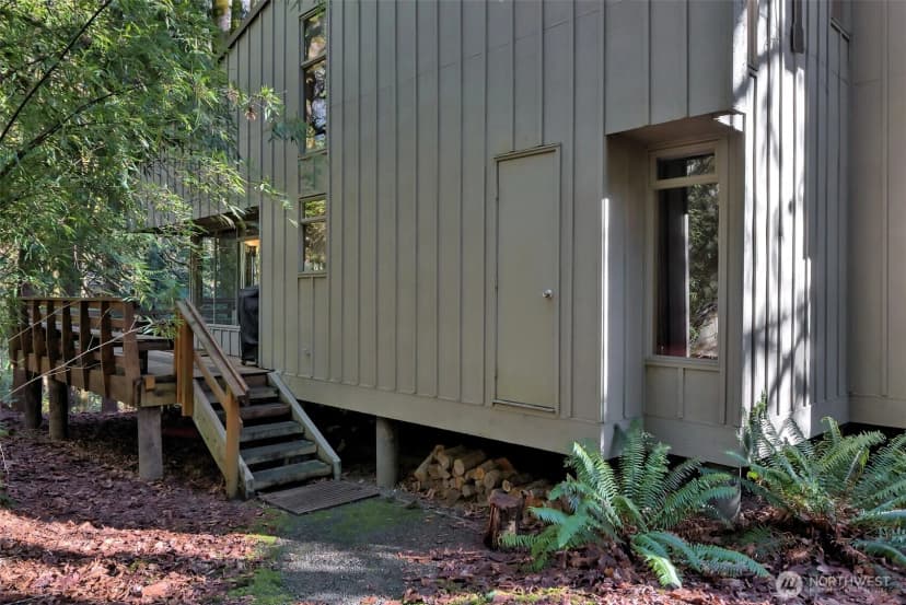 Property photo for 731 E Promontory Road, Shelton photo 3