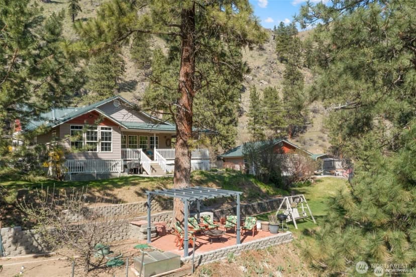 Property photo for 8831 Entiat River Road, Entiat photo 40