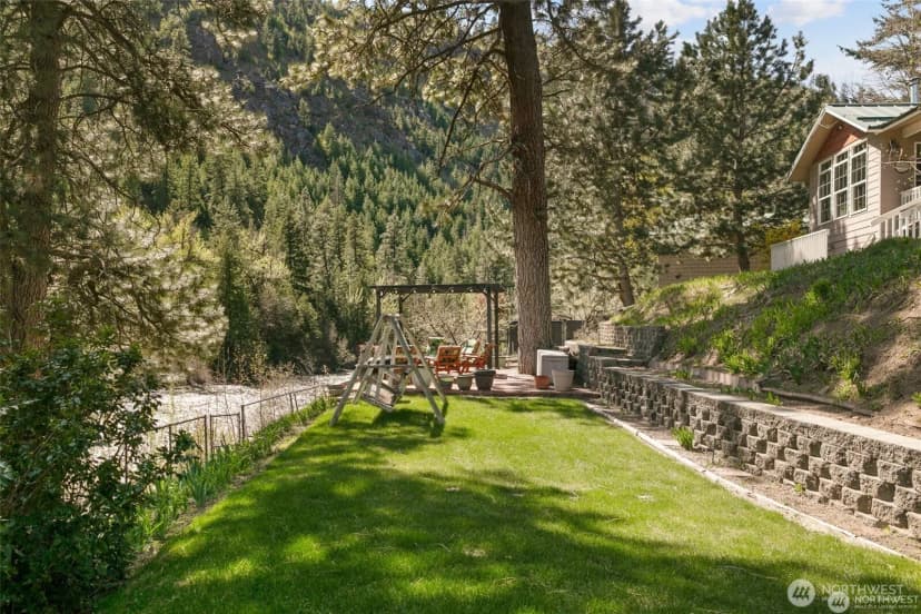 Property photo for 8831 Entiat River Road, Entiat photo 32