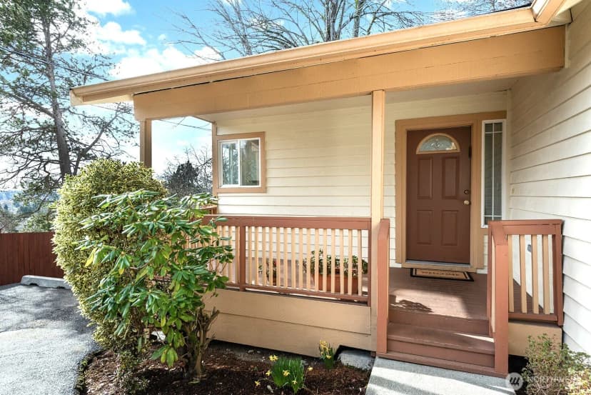 Property photo for 4846 B S Morgan Street, Seattle photo 3