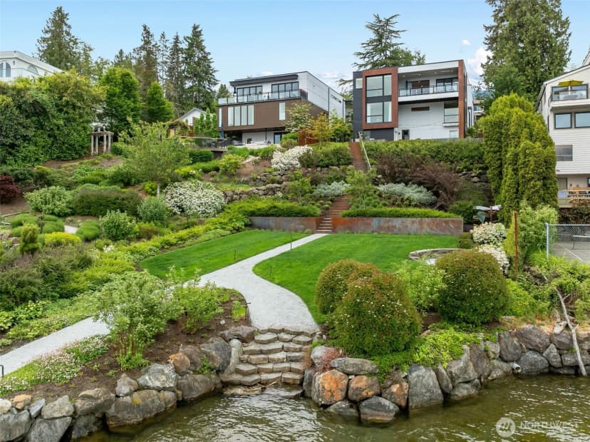 Property photo for 7734 Seward Park Avenue S, Seattle photo 32