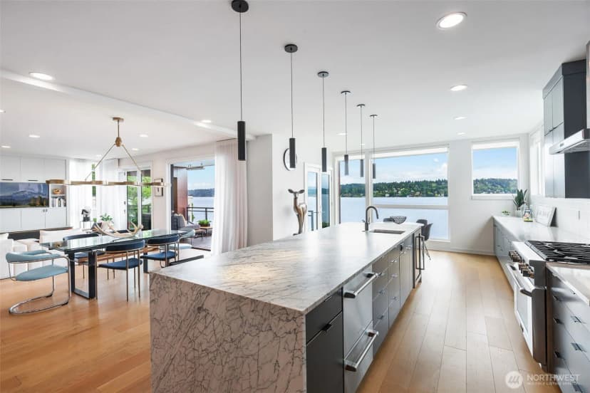 Property photo for 7734 Seward Park Avenue S, Seattle photo 15