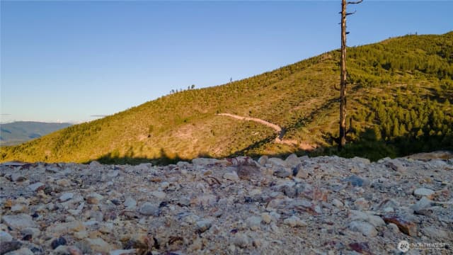 Property photo for 1 Usfs 5350, Chelan photo 3