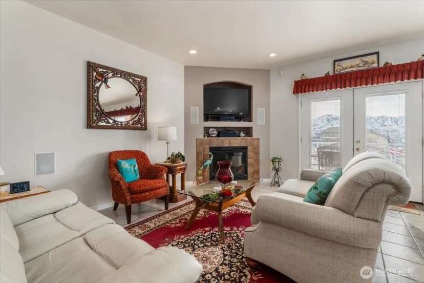Property photo for 214 Stehekin Way, Chelan photo 17