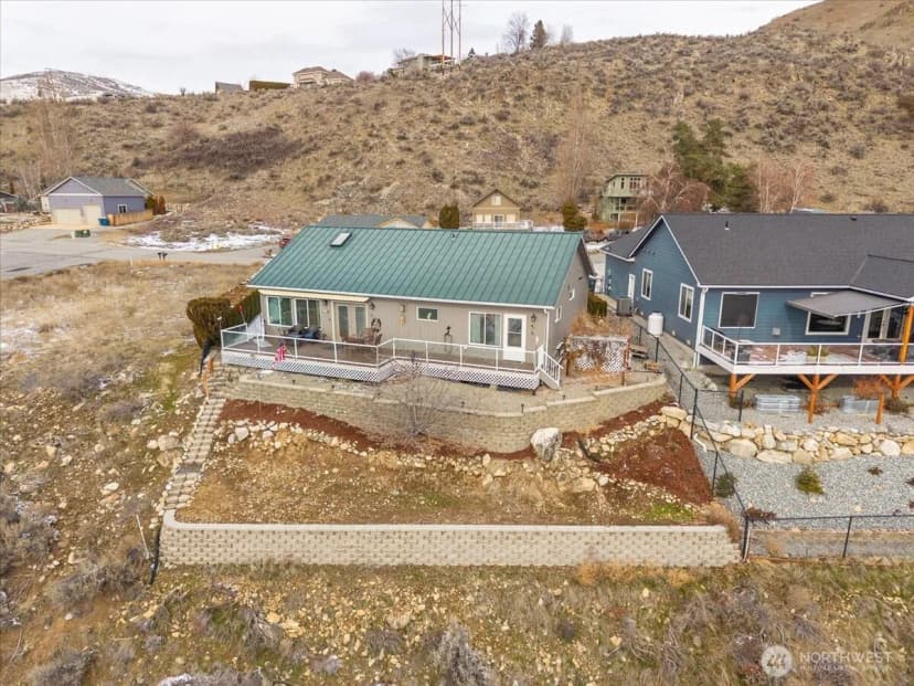 Property photo for 214 Stehekin Way, Chelan photo 3