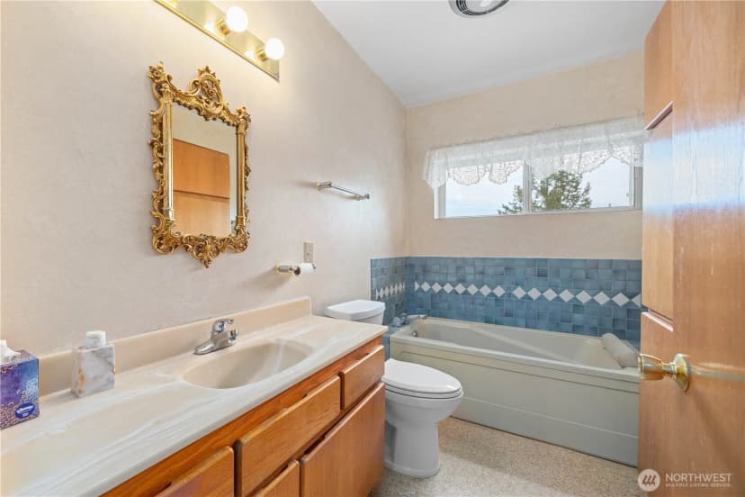 Property photo for 985 Guffy Road, Chelan photo 14