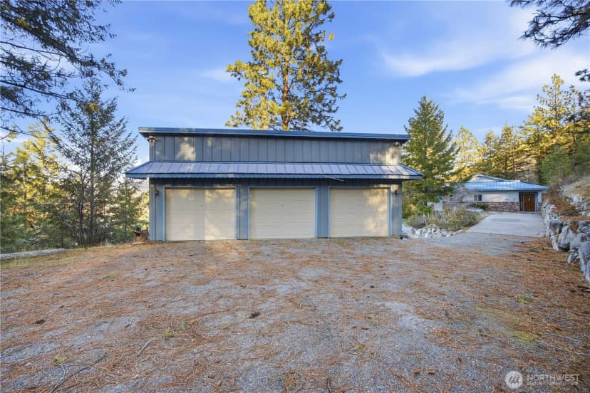 Property photo for 985 Guffy Road, Chelan photo 30