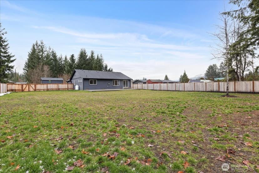 Property photo for 428 Trails St, Darrington photo 32