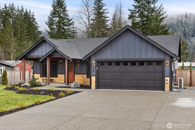 Property photo for 428 Trails St, Darrington photo 2