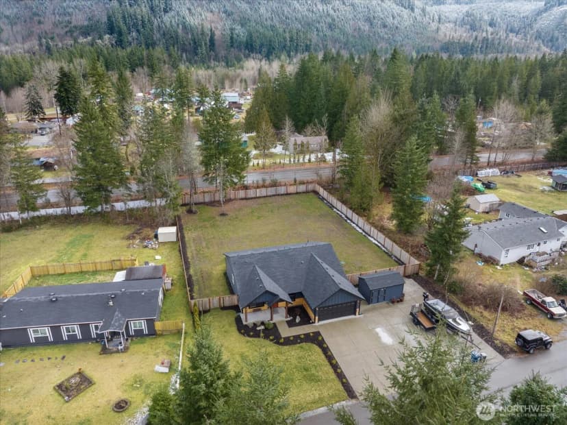 Property photo for 428 Trails St, Darrington photo 37