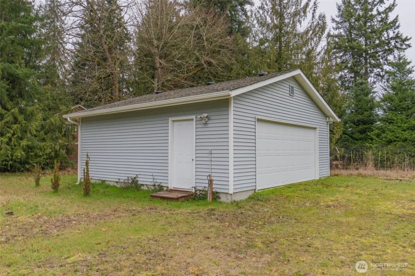 Property photo for 15326 Scenic Shores Drive Se, Yelm photo 32