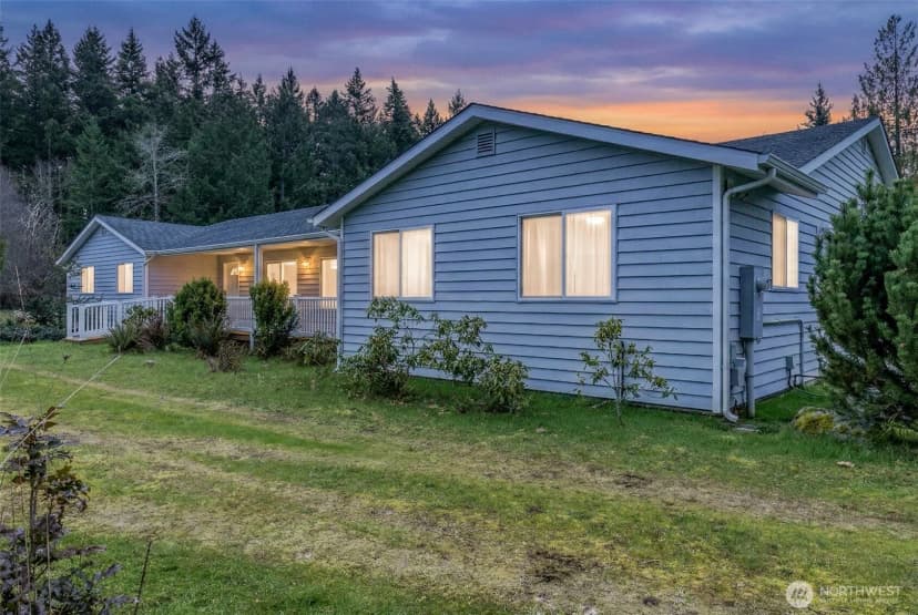 Property photo for 15326 Scenic Shores Drive Se, Yelm