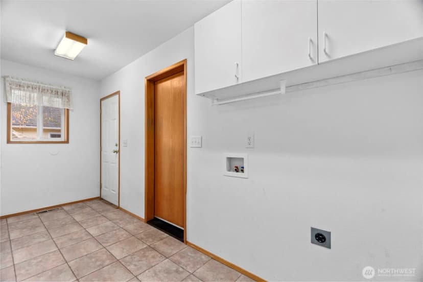 Property photo for 266 Third Street, Morton photo 19