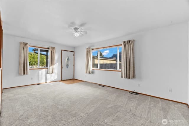 Property photo for 266 Third Street, Morton photo 5