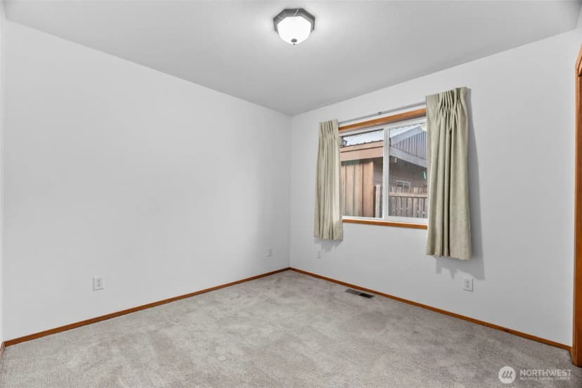 Property photo for 266 Third Street, Morton photo 14