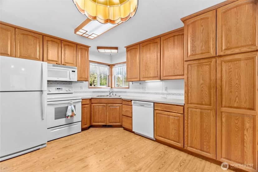 Property photo for 266 Third Street, Morton photo 6