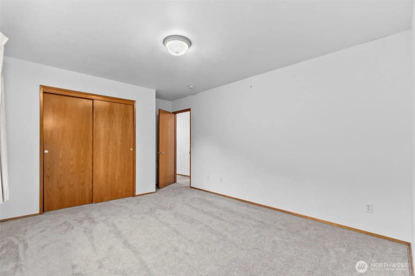 Property photo for 266 Third Street, Morton photo 17