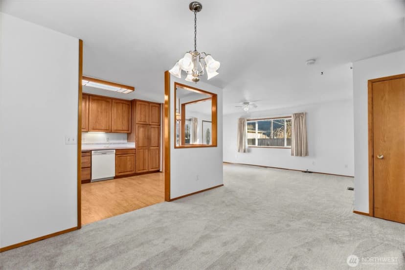 Property photo for 266 Third Street, Morton photo 4