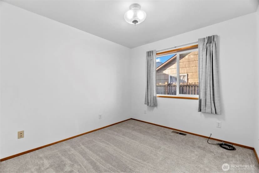 Property photo for 266 Third Street, Morton photo 12