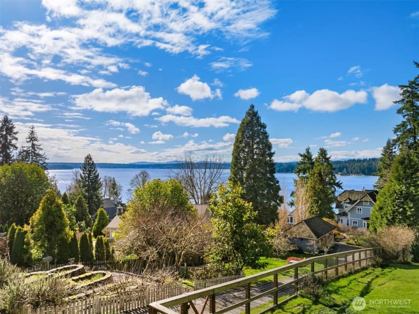 Property photo for 15451 Harvey Road Ne, Bainbridge Island photo 34