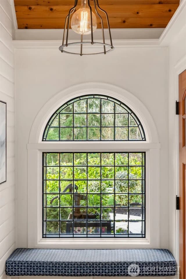 Property photo for 15451 Harvey Road Ne, Bainbridge Island photo 5