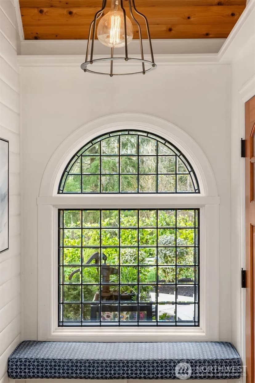Property photo for 15451 Harvey Road Ne, Bainbridge Island photo 5