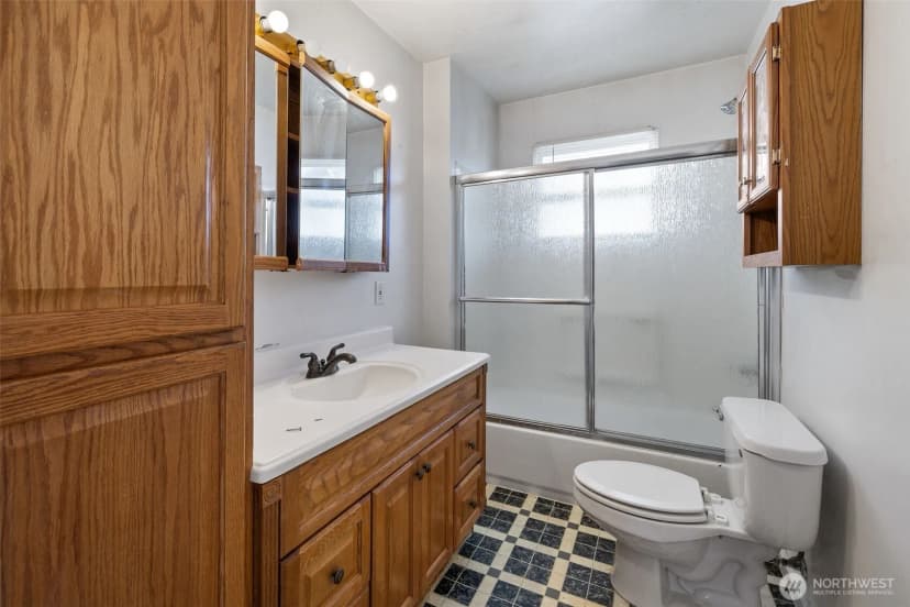 Property photo for 3015 Victor Place, Everett photo 11
