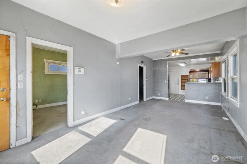 Property photo for 3015 Victor Place, Everett photo 5