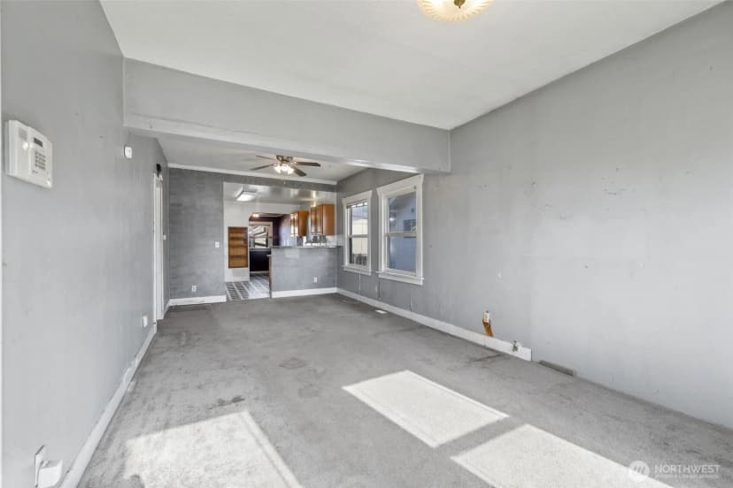 Property photo for 3015 Victor Place, Everett photo 8