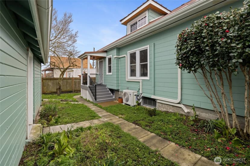 Property photo for 1211 S 17th Street, Tacoma photo 29