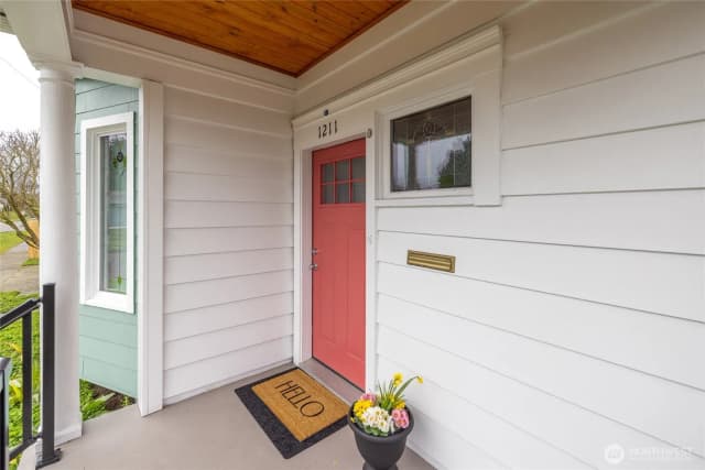 Property photo for 1211 S 17th Street, Tacoma photo 4