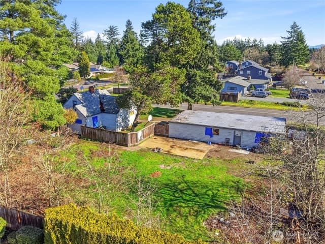 Property photo for 13002 10th Avenue S, Tacoma photo 2
