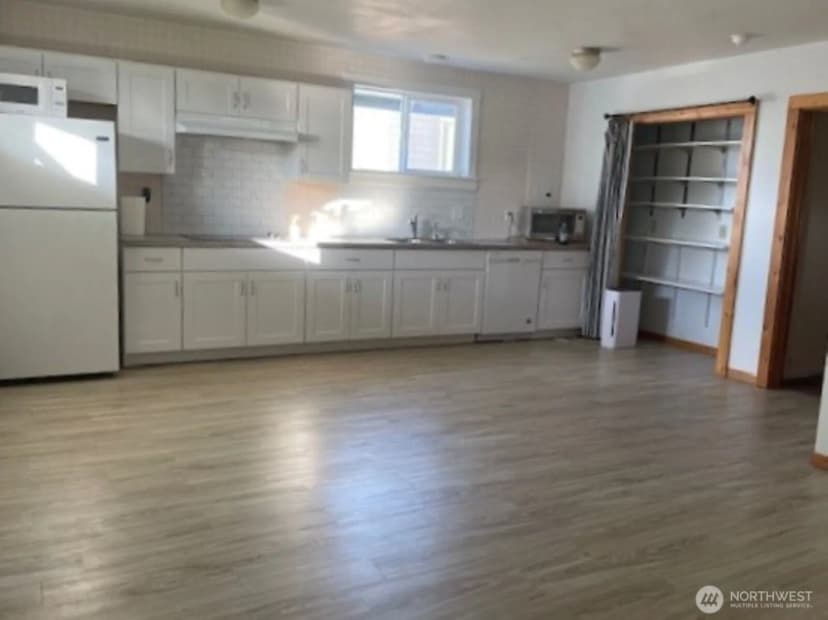 Property photo for 32914 G Street, Ocean Park photo 6