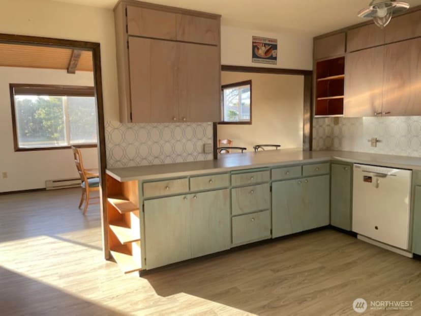 Property photo for 32914 G Street, Ocean Park photo 14