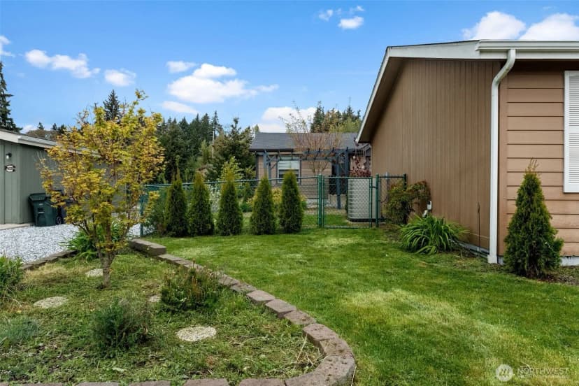 Property photo for 13814 21st Ave E, Tacoma photo 27