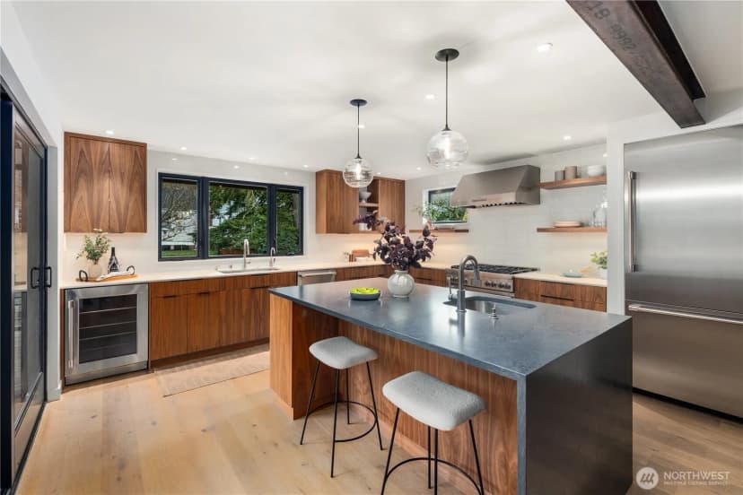 Property photo for 1633 E Calhoun Street, Seattle photo 12