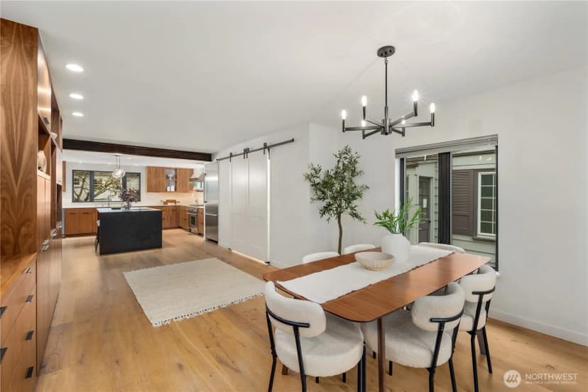 Property photo for 1633 E Calhoun Street, Seattle photo 10