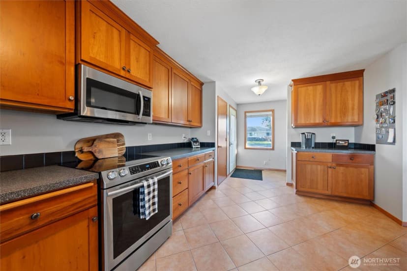 Property photo for 43 Crest Drive, Ephrata photo 14