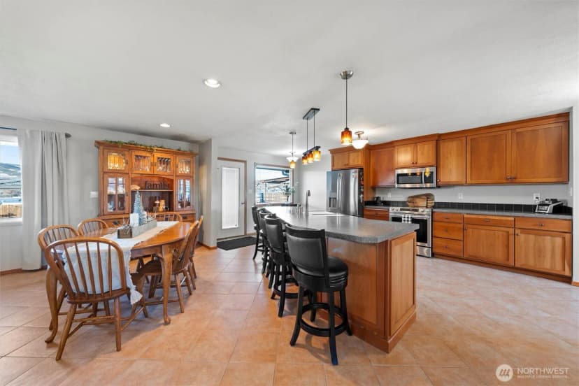 Property photo for 43 Crest Drive, Ephrata photo 11