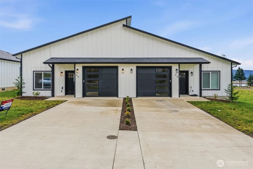 Property photo for 9 Anchor Way #b, Cathlamet