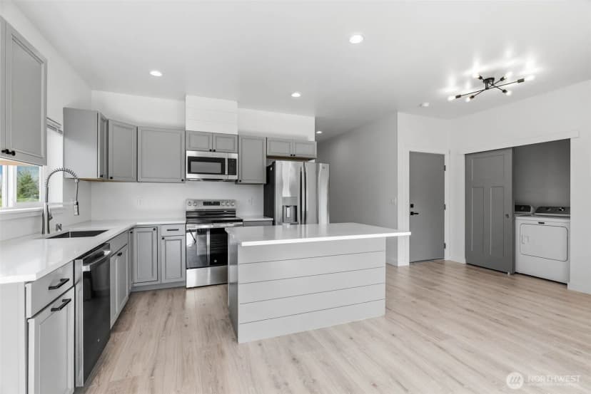 Property photo for 9 Anchor Way #b, Cathlamet photo 6