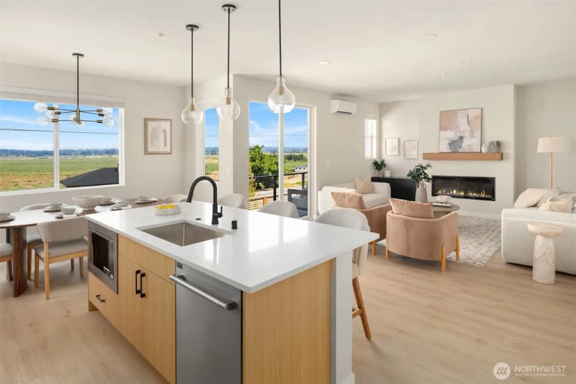 Property photo for 5822 Lowell Larimer Road #b, Everett photo 3