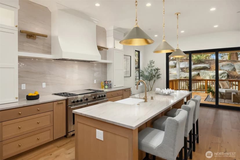 Property photo for 6555 Ridge Lane Ne, Bainbridge Island photo 10