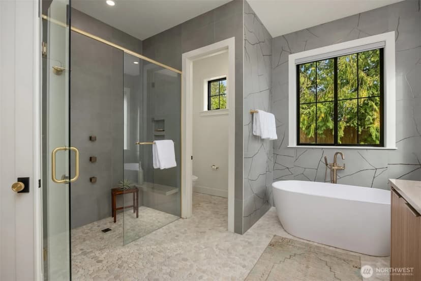 Property photo for 6555 Ridge Lane Ne, Bainbridge Island photo 22