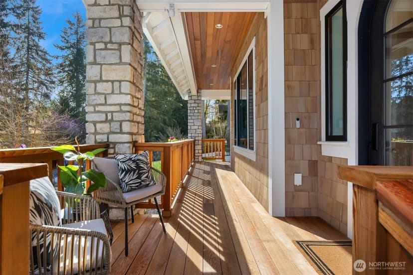 Property photo for 6555 Ridge Lane Ne, Bainbridge Island photo 2